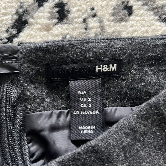 H&M wool skirt grey 2 - Picture 2 of 13